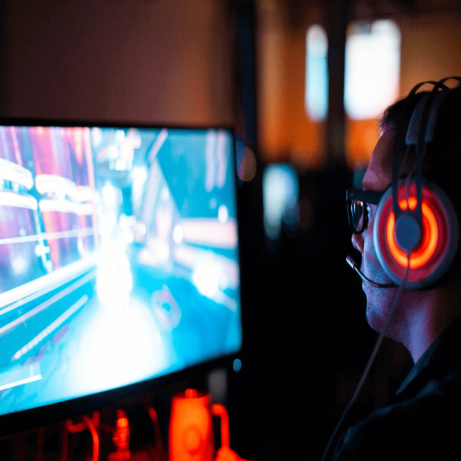 Key Benefits of Our Game Design and Development Solutions Key benefits of game design and development solutions: creative innovation, high-quality graphics, and cross-platform development.