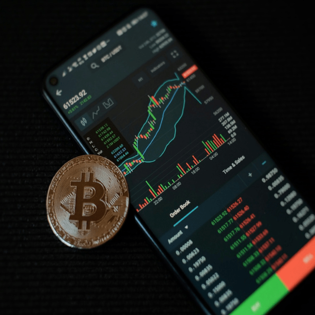 Key Benefits of Web 3.0 Solutions Key benefits of Web 3.0 solutions: decentralization, interoperability, and enhanced user control.